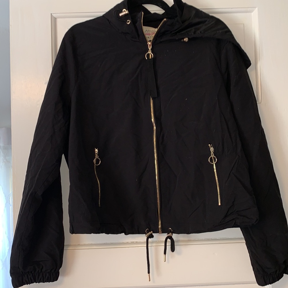 XL Ashley by 26 international black gold light utility jacket